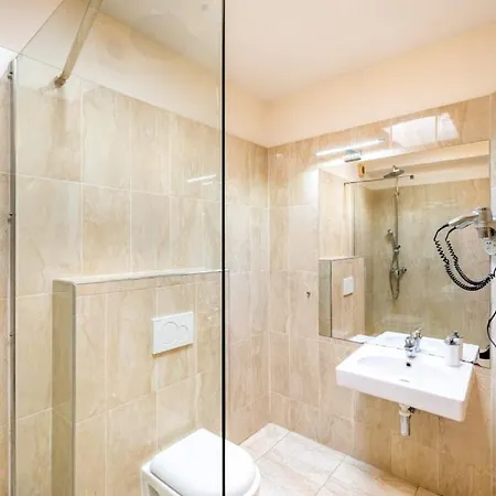 Apartment Templova - Old Town Large With Terrace