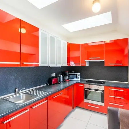 Apartment Templova - Old Town Large With Terrace